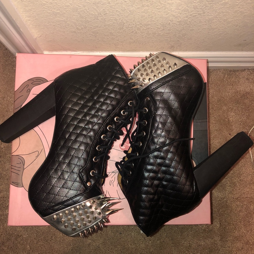 Jeffrey Campbell-Lita